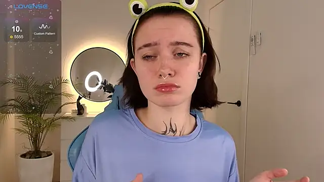 Snapshot of Elastikisss chatting on November 9, 2:10 am Elastikisss online show from November 9, 2:10 am