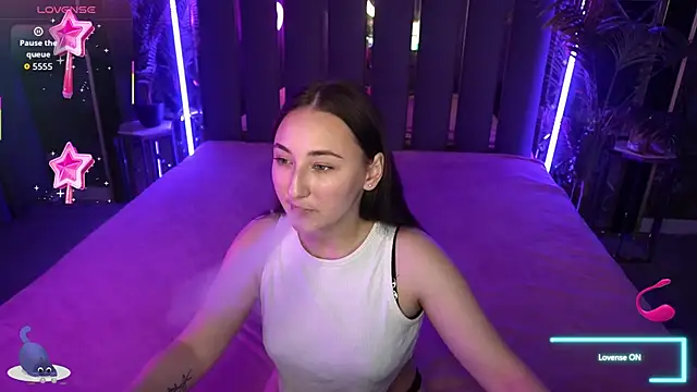 SashaDuvalle online show from November 11, 7:25 pm