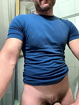 Snapshot of giovan2020 chatting on January 14, 7:58 am giovan2020 online show from January 14, 7:58 am