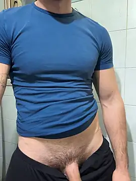 Snapshot of giovan2020 chatting on February 2, 10:08 pm giovan2020 online show from February 2, 10:08 pm