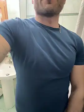 Snapshot of giovan2020 chatting on March 18, 9:29 pm giovan2020 online show from March 18, 9:29 pm