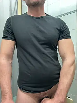 Snapshot of giovan2020 chatting on March 31, 4:18 pm giovan2020 online show from March 31, 4:18 pm