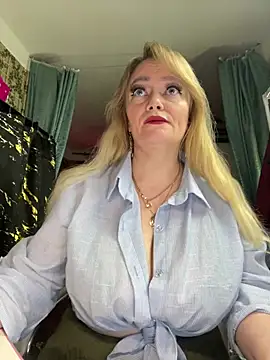 Sweet-blonde online show from May 28, 6:38 pm