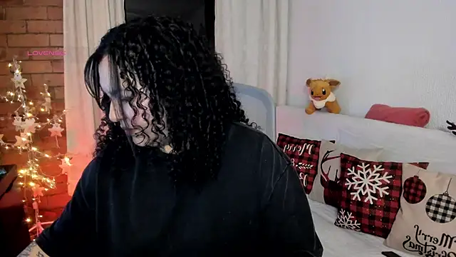 Chubby Licius online show from December 14, 1:00 am