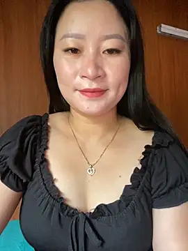Snapshot of violet-00 chatting on October 21, 2:23 am violet-00 online show from October 21, 2:23 am