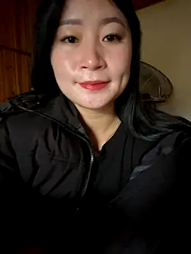 Snapshot of violet-00 chatting on October 22, 1:17 am violet-00 online show from October 22, 1:17 am