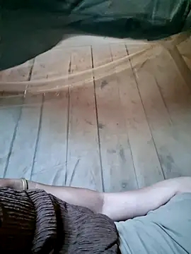 xuxulovezz online show from April 21, 7:36 am