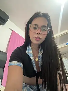 Lilaxxvv online show from February 19, 2:51 am