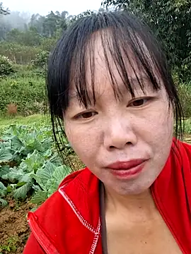 Snapshot of helenzz chatting on October 29, 12:57 am helenzz online show from October 29, 12:57 am