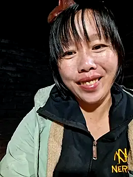 Snapshot of helenzz chatting on November 17, 11:38 am helenzz online show from November 17, 11:38 am