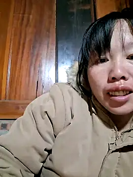 Snapshot of helenzz chatting on November 25, 10:21 pm helenzz online show from November 25, 10:21 pm