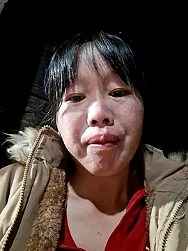 Snapshot of helenzz chatting on November 29, 10:46 pm helenzz online show from November 29, 10:46 pm