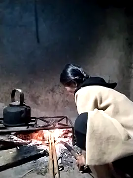 Snapshot of abigail-00 chatting on December 4, 9:34 pm abigail-00 online show from December 4, 9:34 pm