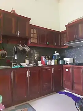 Snapshot of Helen-Tran chatting on October 11, 3:50 am Helen-Tran online show from October 11, 3:50 am