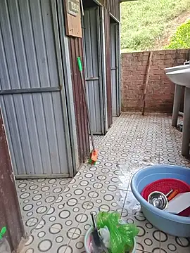 Snapshot of Helen-Tran chatting on November 25, 6:02 am Helen-Tran online show from November 25, 6:02 am