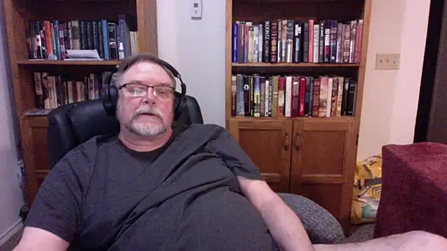 Vinyl22xh online show from March 14, 12:39 am