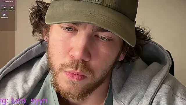 Snapshot of luca_syn chatting on November 16, 5:29 pm luca syn online show from November 16, 5:29 pm