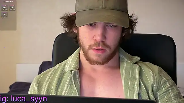 Snapshot of luca_syn chatting on November 18, 11:14 am luca syn online show from November 18, 11:14 am