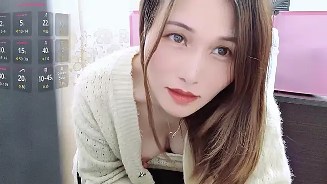 Snapshot of lizi- chatting on October 31, 7:31 am lizi- online show from October 31, 7:31 am