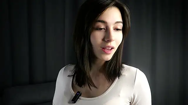 Snapshot of LettySlovacek chatting on October 12, 1:37 am LettySlovacek online show from October 12, 1:37 am