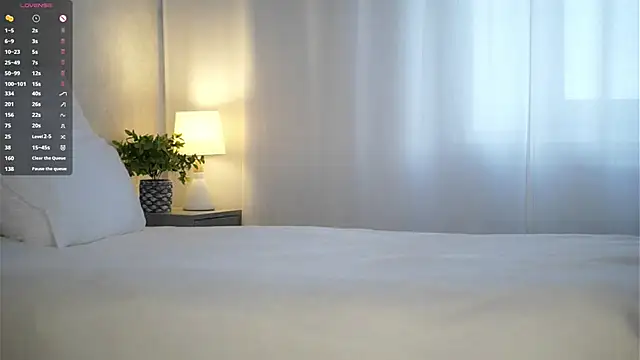 Snapshot of LettySlovacek chatting on October 25, 1:46 am LettySlovacek online show from October 25, 1:46 am