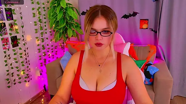 KellyHayden online show from October 26, 3:29 pm