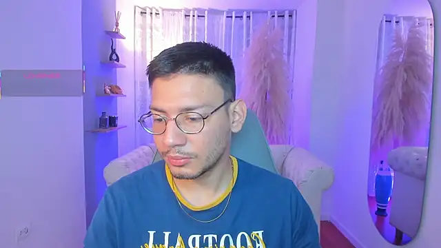 Snapshot of marcuswildx chatting on September 30, 2:55 pm marcuswildx online show from September 30, 2:55 pm