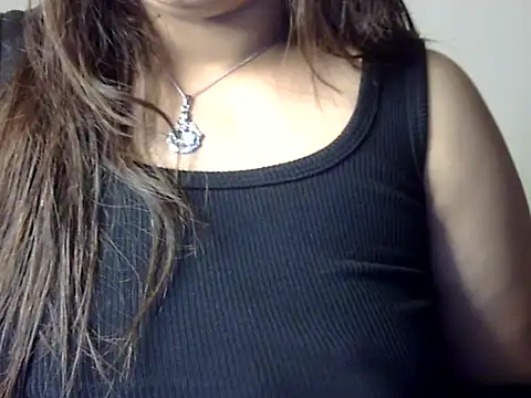 Snapshot of Aaliya02 chatting on October 2, 4:08 am Aaliya02 online show from October 2, 4:08 am