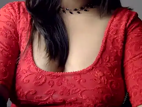 Snapshot of Aaliya02 chatting on November 4, 1:48 am Aaliya02 online show from November 4, 1:48 am