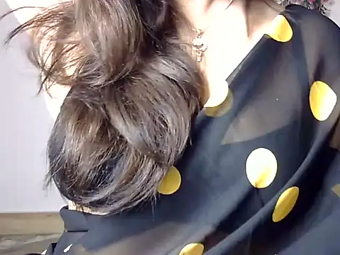 Aaliya02 online show from June 15, 2:36 am