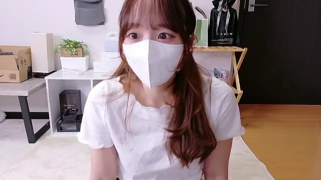 saku sakura  online show from October 6, 1:08 pm