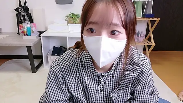 saku sakura  online show from November 8, 10:59 am