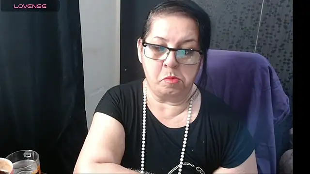 Snapshot of MissSanjanne chatting on January 11, 8:43 pm MissSanjanne online show from January 11, 8:43 pm