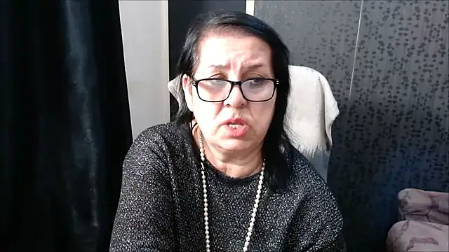 Snapshot of MissSanjanne chatting on March 6, 8:37 pm MissSanjanne online show from March 6, 8:37 pm