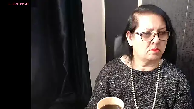 MissSanjanne online show from April 15, 2:29 am