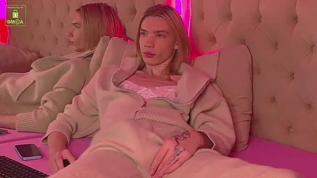 RobertDevine online show from October 17, 4:20 pm