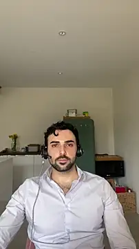 eauminerale online show from February 27, 10:26 am