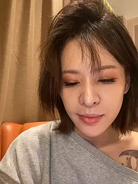 Snapshot of miumiu-66 chatting on May 26, 9:16 am miumiu-66 online show from May 26, 9:16 am
