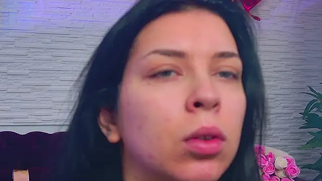 Snapshot of MeganSin_ chatting on February 14, 5:37 am MeganSin online show from February 14, 5:37 am