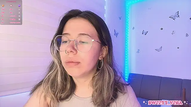 sweettvera online show from April 21, 1:06 pm