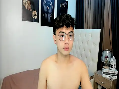 JuliuswildCock online show from October 14, 5:25 pm