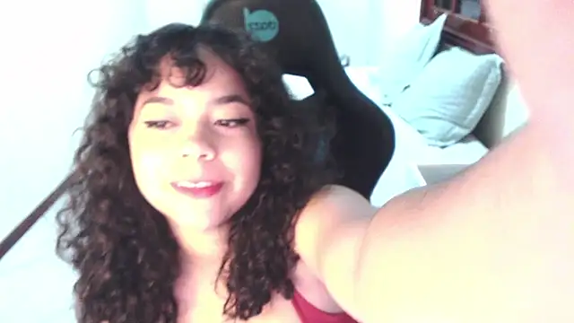 sweetamy326 online show from April 21, 10:01 pm