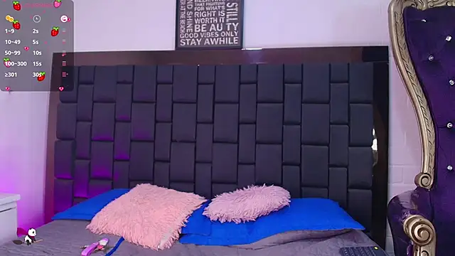 Krystal Heartss online show from October 9, 5:33 pm