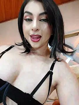 Snapshot of LlianneDiamond1 chatting on October 2, 12:17 am LlianneDiamond1 online show from October 2, 12:17 am