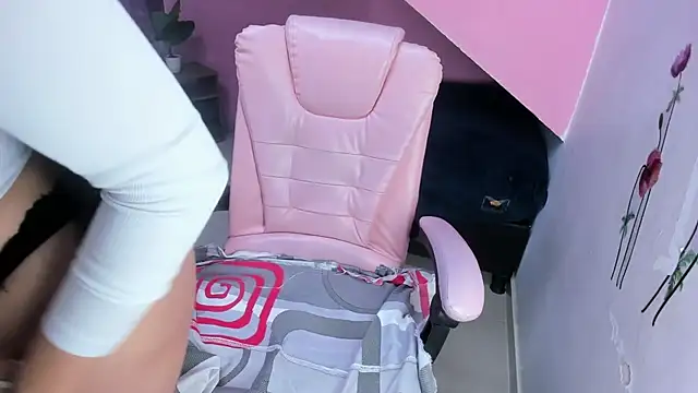 Snapshot of missylove303av chatting on October 2, 11:39 am missylove303av online show from October 2, 11:39 am