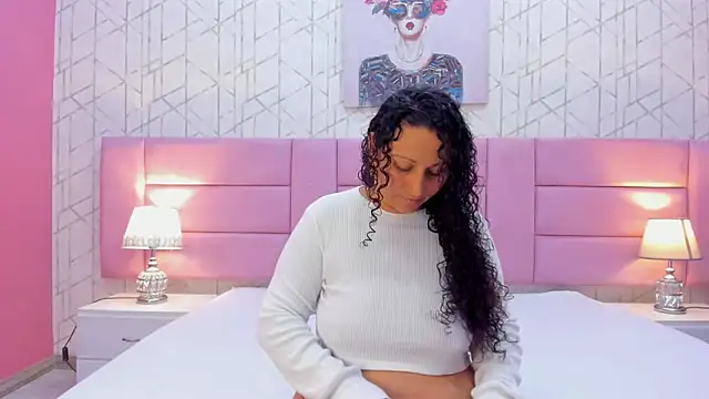 VaniaRose online show from October 24, 1:29 pm