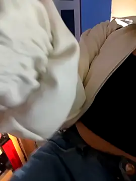 Mia-love-03 online show from December 13, 10:59 pm