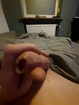 Snapshot of Jann12nick chatting on December 15, 12:15 am Jann12nick online show from December 15, 12:15 am