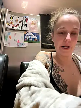 EmmieMaexox online show from October 20, 8:37 am