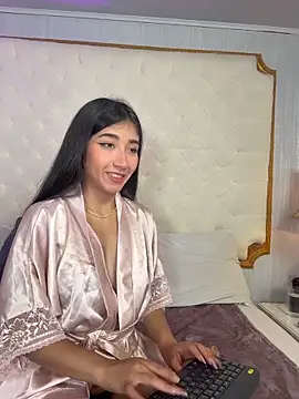 Mariana Kalo online show from April 15, 10:55 am